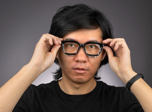 AI Equipped Eyewear